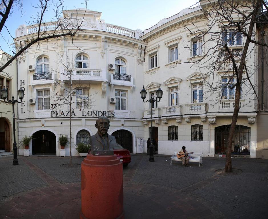 Hostal Plaza Londres 77 سانتياغو المظهر الخارجي الصورة